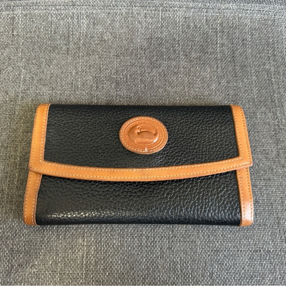 Authentic Vintage Dooney & Bourke Wallet - Picture 1 of 9